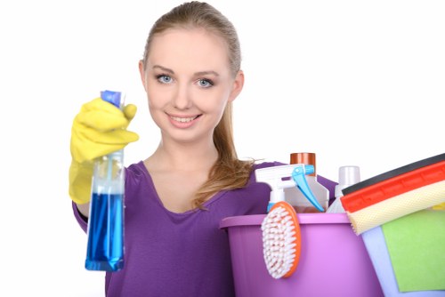 Local cleaning team working in a flat in Enfield before move-out